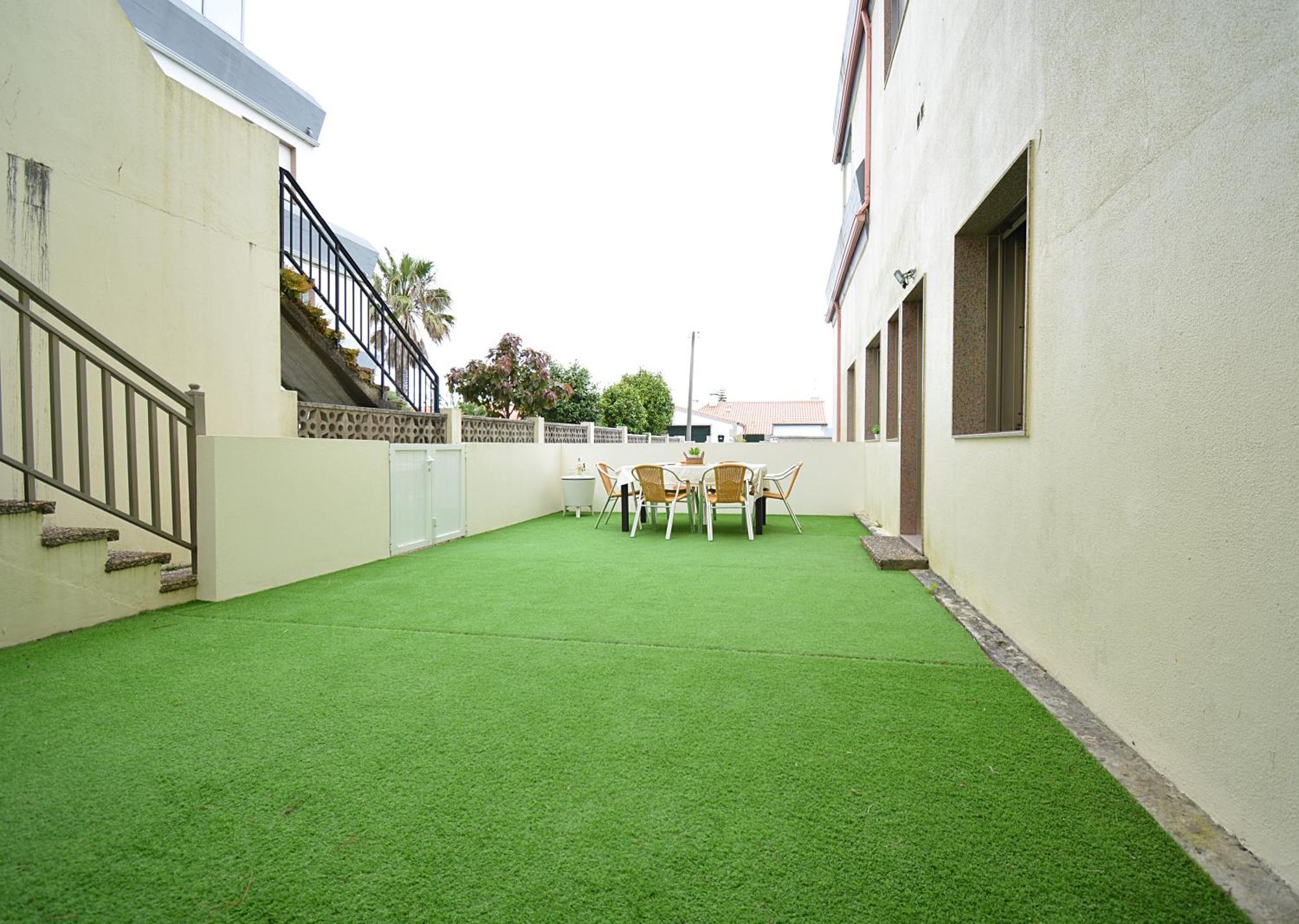 Con Terraza En San Vicente Apartment